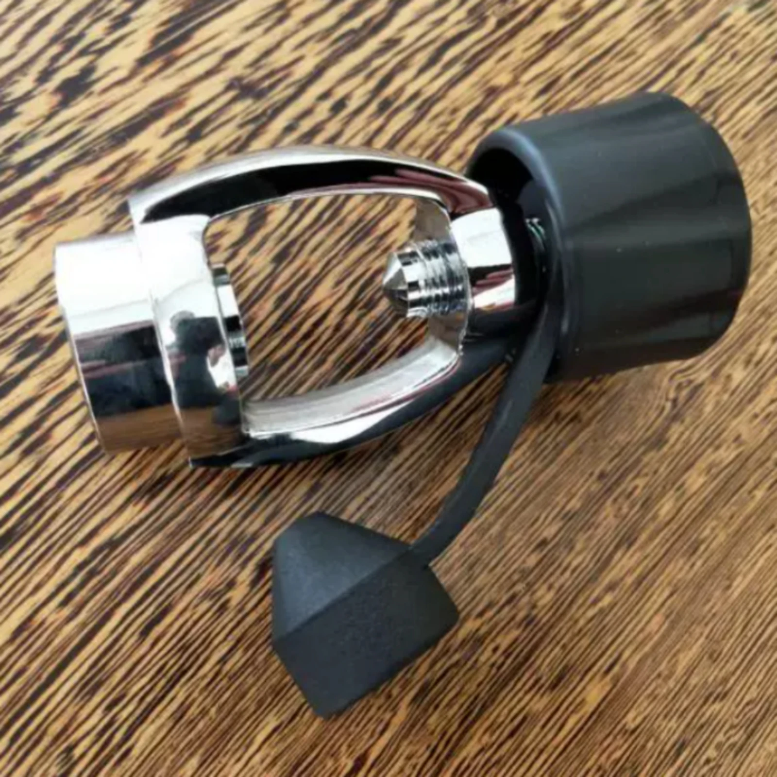 Scuba Tank Inflation Converter Head Knurled DIN Regulator Adapter with Dust Cap DIN-to-Yoke Adapter Chrome-Plated for Dive Shops view 5