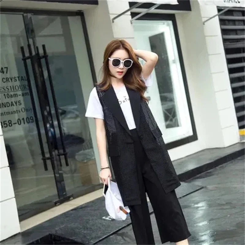 

2025 Summer New V-NECK Collar Black White Suit Blazer Vest Jacket Women Style Commuter Sleeveless Cardigan Tank Coat