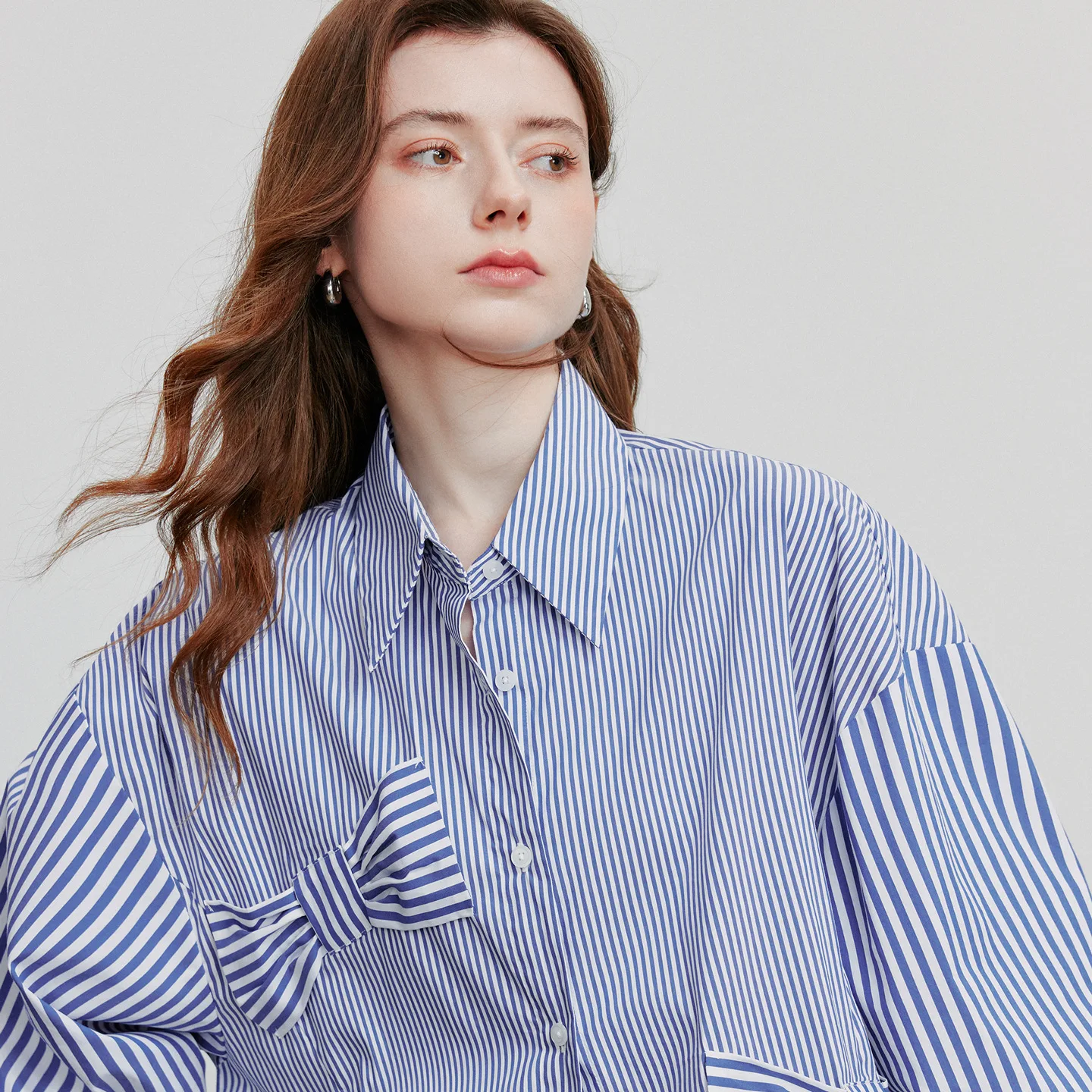 TOYOUTH ผู้หญิงเสื้อเสื้อ 2025 ฤดูใบไม้ร่วงใหม่ลาย Bowknot Splicing เปิดลงปกเสื้อแขนยาว