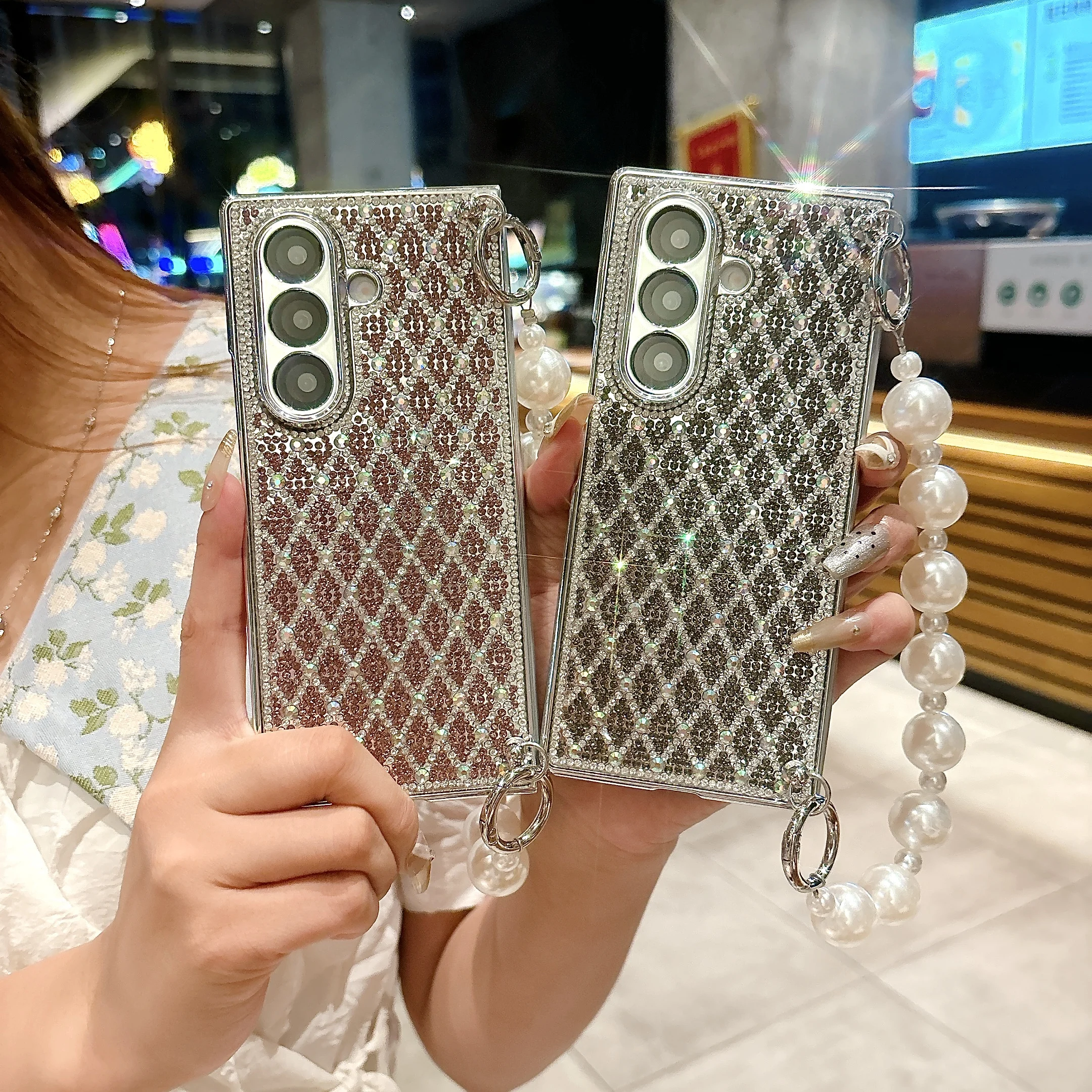 

Роскошный жемчужный браслет с ромбовидным узором для Samsung Z Fold 7/6/5/4, серебряный чехол в рамке, защитный чехол