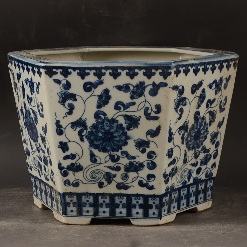 Jingdezhen Porcelain Blue and White Entwined Hexagonal Flower Pot Home Decoration Ornament