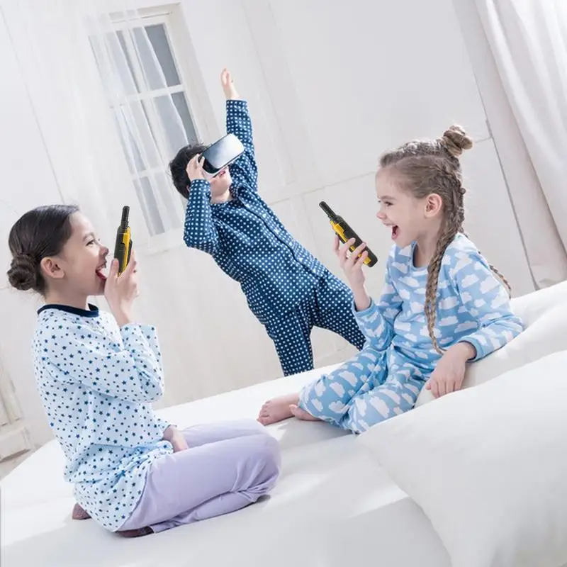 Lange afstand radio Handheld 2 stuks Walkie-talkies voor kinderen Tweerichtingsradio 200 meter bereik Handheld Walkie-talkies als de beste verjaardag