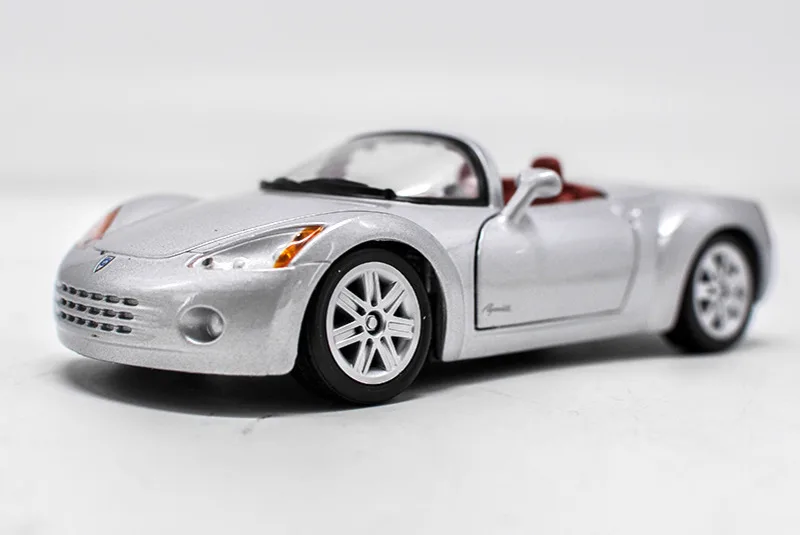 

1/24 Новое поступление, специальная цена, литой под давлением металл, британская редкая трансформируемая модель автомобиля, коллекция мебели, игрушки для детей