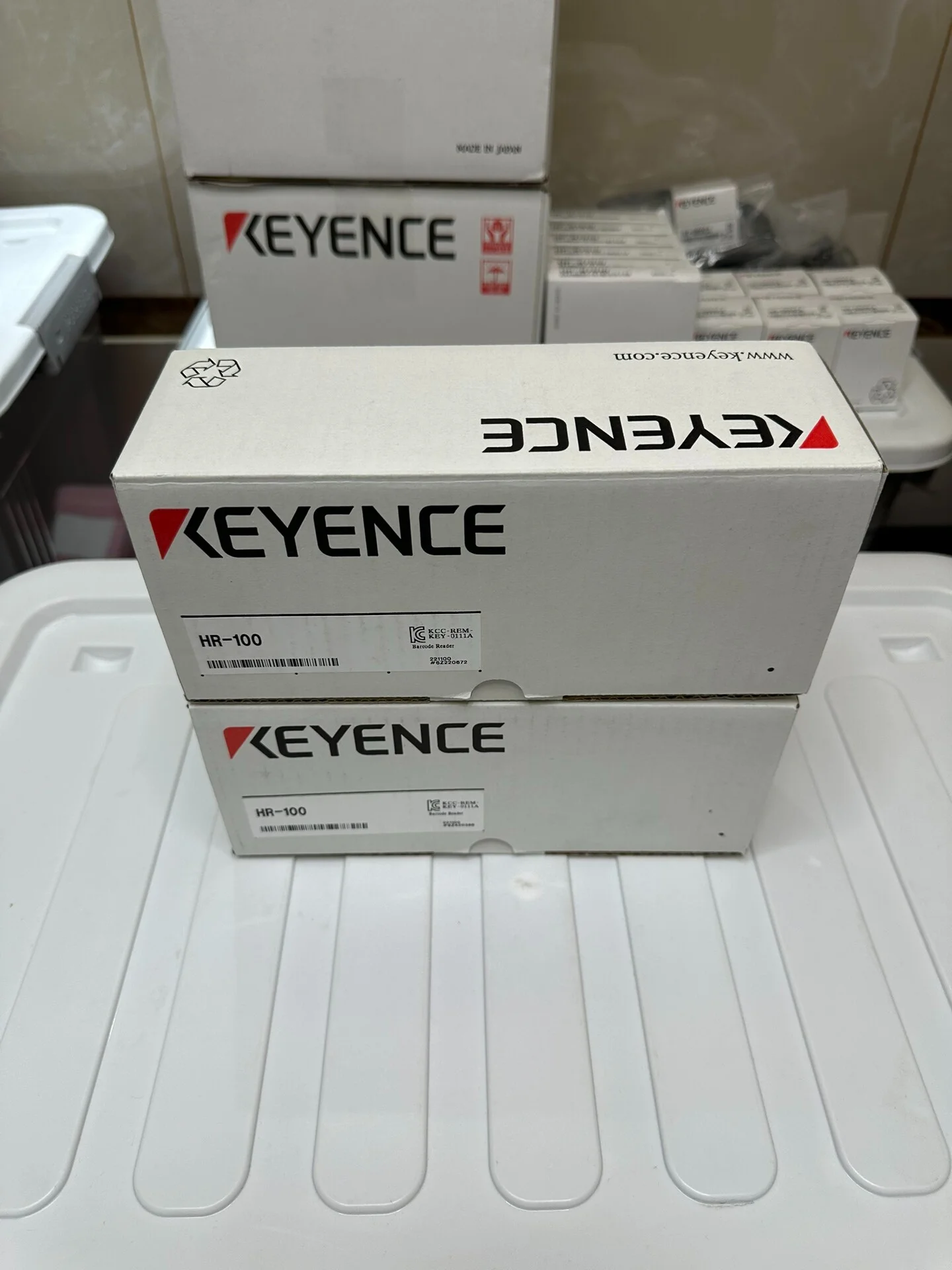 KEYENCE HR-100 brand new original