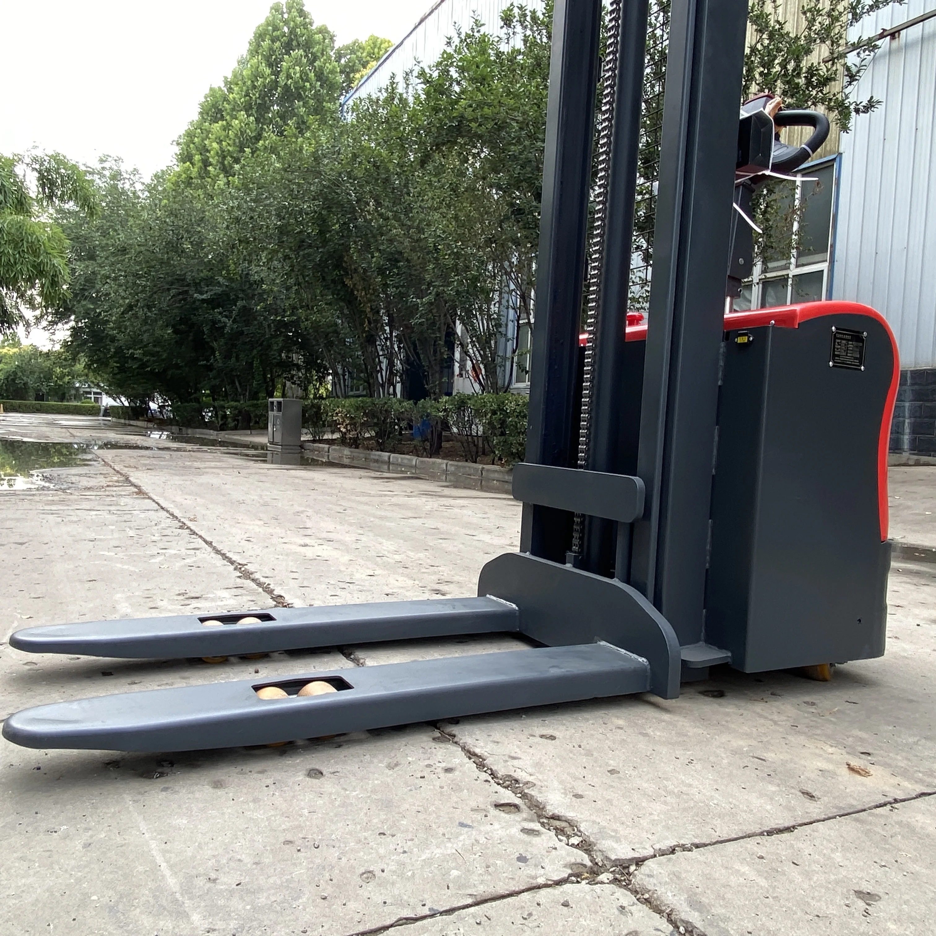 Sollevamento elettrico Carrell - Electric Forklift recensione e prezzo