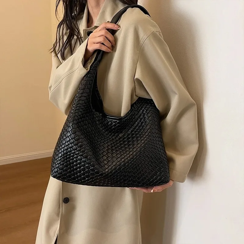 The Art of Crafting Woven Leather Handbag