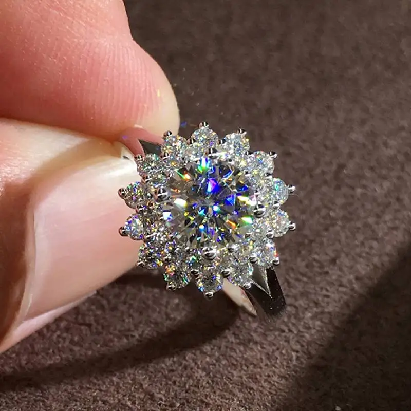 Huitan Funkelnde Damenringe mit ovalem blauem CZ-Breitband, wunderschönes Hochzeitszubehör, silberfarben, brillanter Modeschmuck