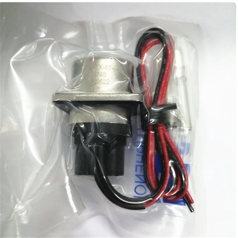 

PL082X-61-4 2-контактный автомобильный разъем