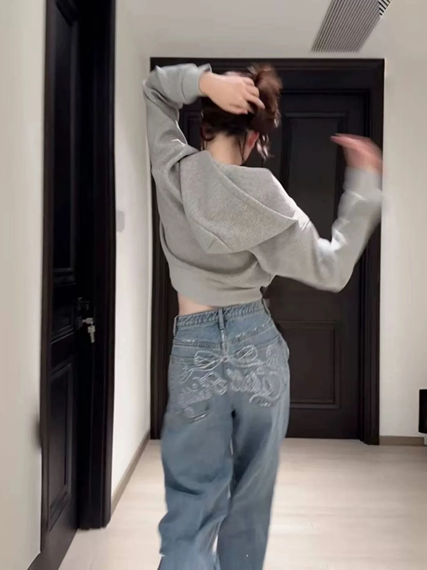 بنطلون جينز نسائي بتصميم أمريكي عتيق مزين بالأحجار الكريمة، خصر عالي وساق واسعة، تصميم عصري بعقدة فراشة، جينز كاجوال #2