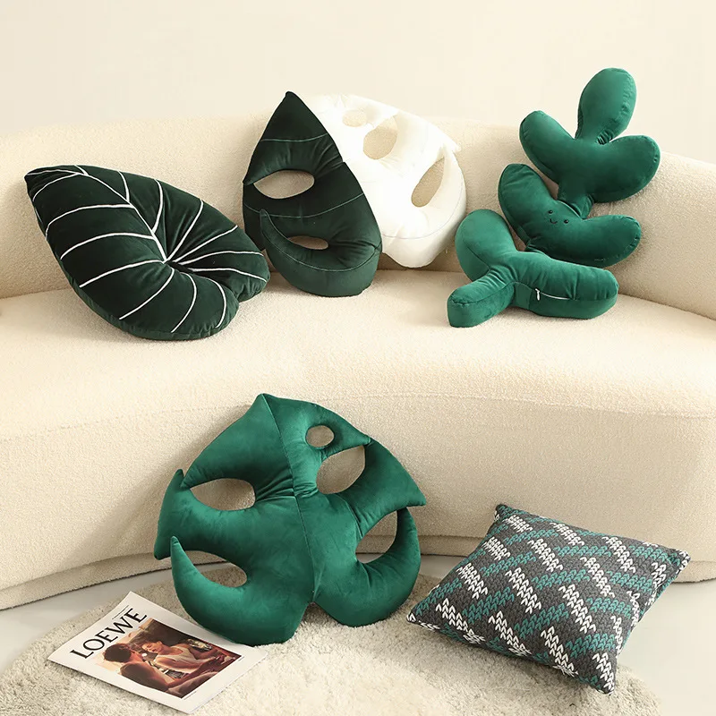 

Nordic Style Green Lifelike Liebm Leaf Plush Pillow Smile Face Plantain Leaves Love Shape Nap Sleep Cushion Sofa Home Decoration