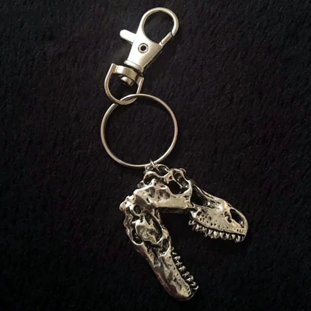 Personality Punk Silver Color Stereo T. Rex Dinosaur Fossil Skull Pendant Keychain for Men Women Hip-hop Rock Jewelry Accessory