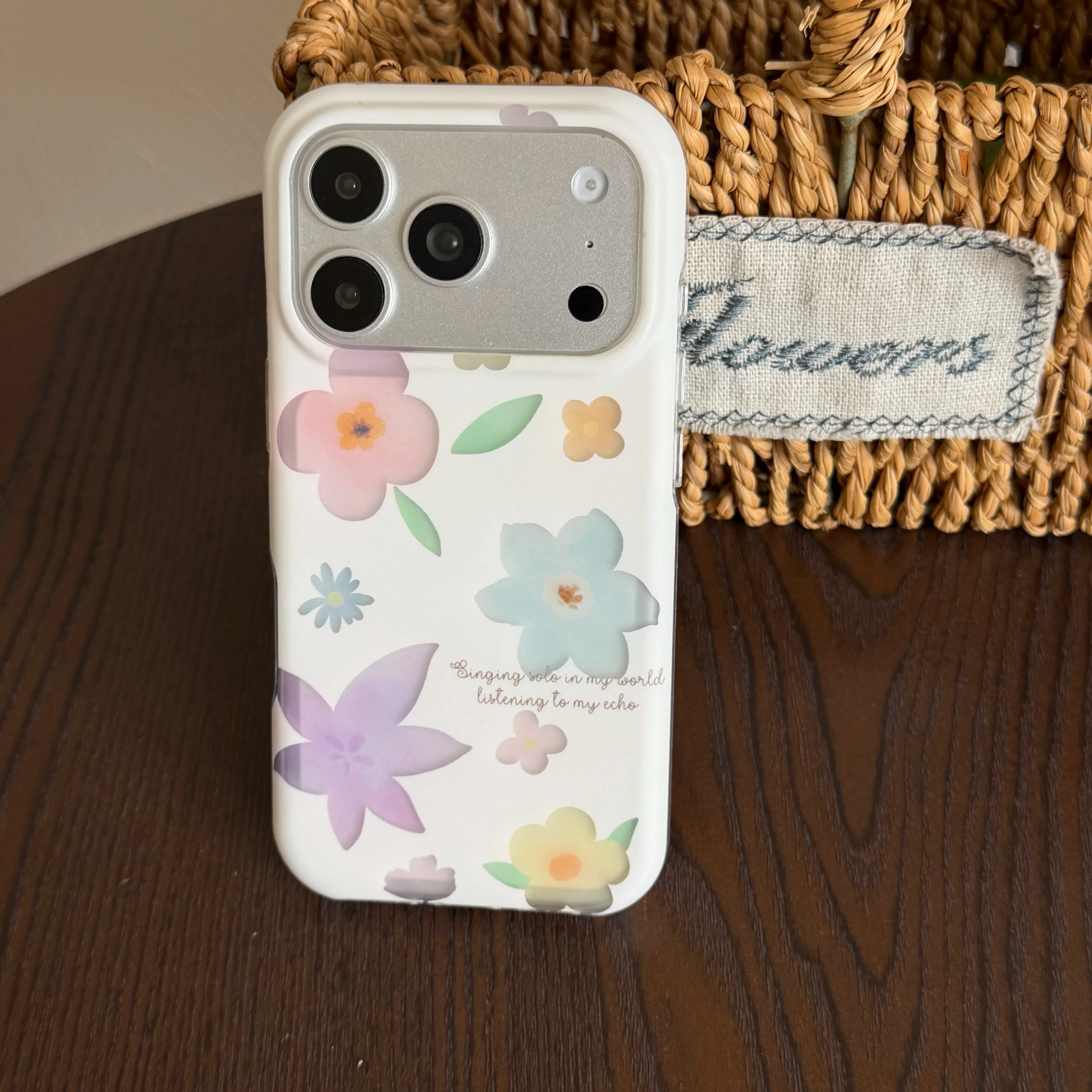 Fashion Multicolor Floral White Phone Case For iPhone17 16 15 Pro Max Pastel Flower Leaf Pattern Shockproof Protective Cover