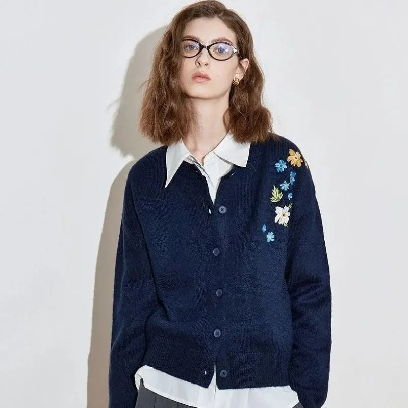 

Korean flower embroidery knitted sweater cardigan 2025 new loose new round neck knitted jacket top