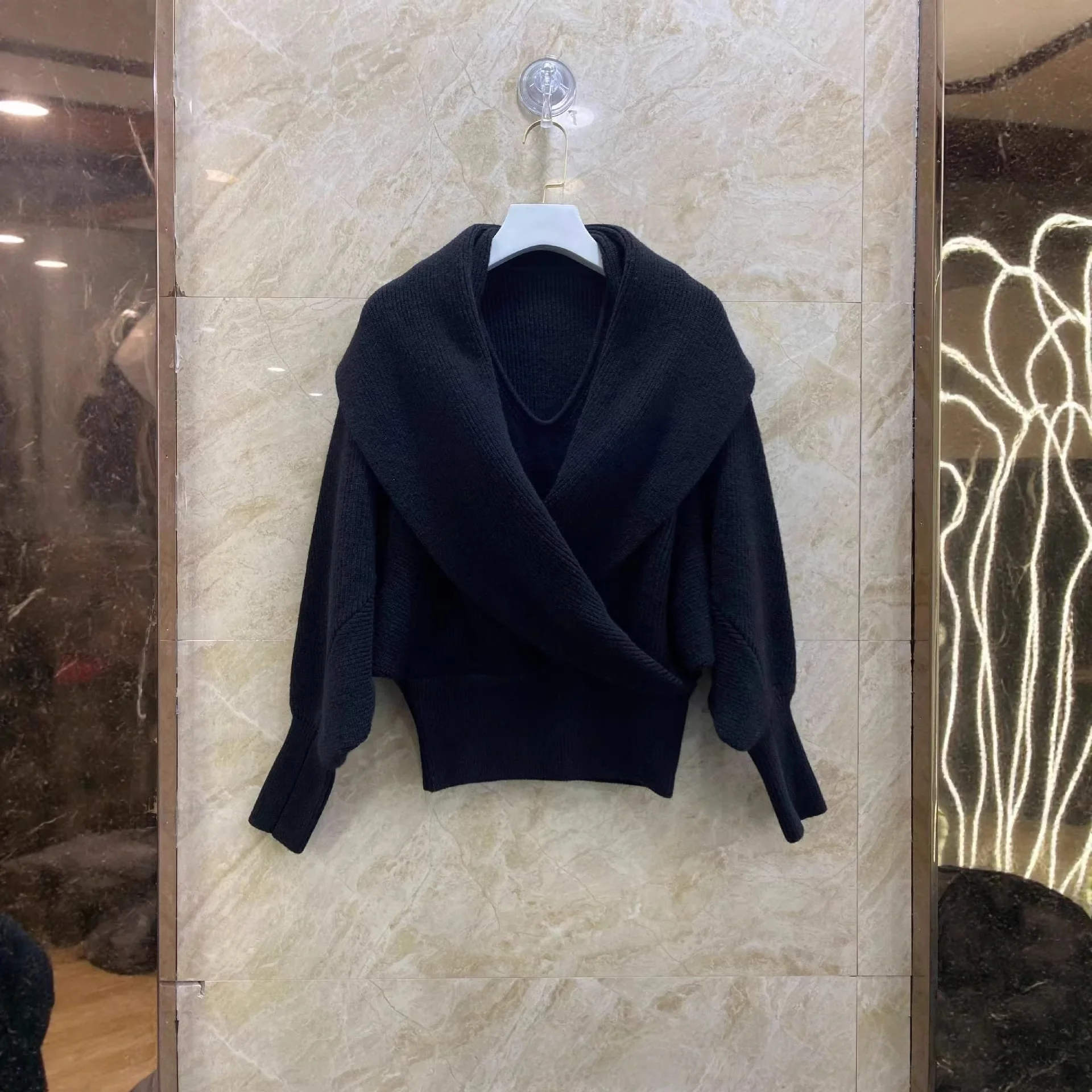 2026 Women's Spring New Black All-match Collar Long-sleeved Sweater