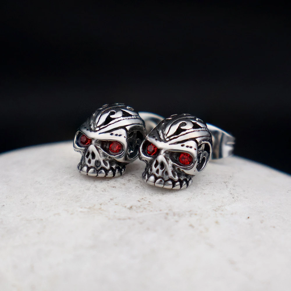 

Vintage Creative Skull Earring with Ruby Stainless Steel Gothic Earrings Woman for 2024 Fashion Charm Ear Jewelry Gift Wholesale