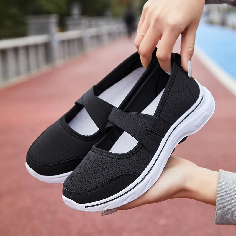 Tenis Feminino 2026 Women's Lightweight Comfortable Walking Shoes Magic Tape Single Shoes Breathable Old Beijing Cloth Shoes