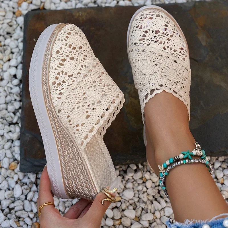 Closed Toe Wedge Heels Slippers for Women 2025 Summer Hollow Out Breathable Platform Sandals Woman Lightweight Wedge Mules Shoes