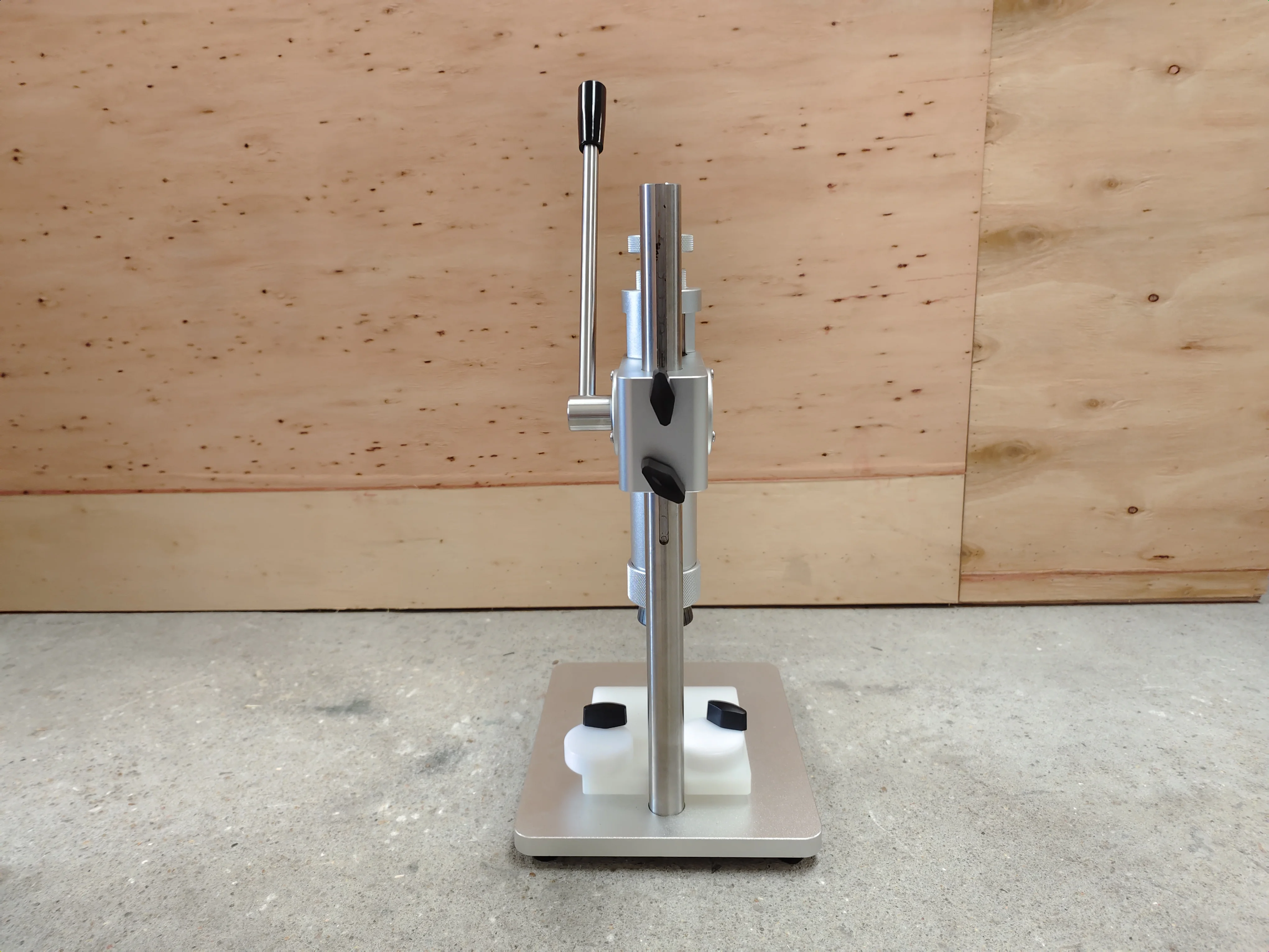 Customized Manual Semi-automatic Bottle Capping Machine Manual Crimping Tool For Perfume Bottles