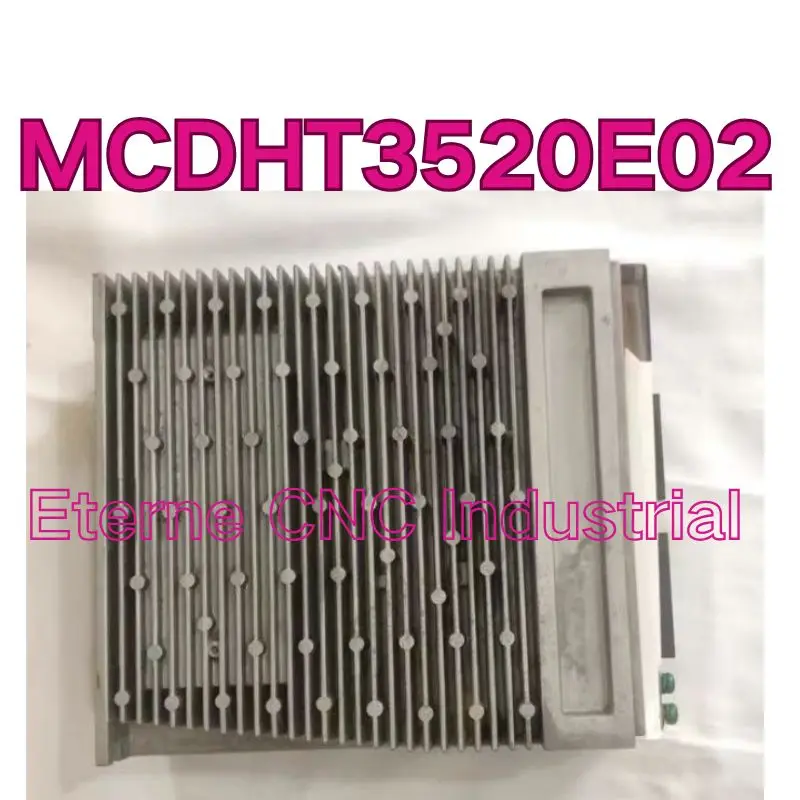 

MCDHT3520E02 750W servo drive test OK, fast delivery