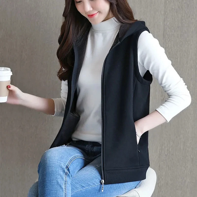 

Hooded Vest Women's Jacket Autumn Winter New Sleeveless Sports Waistcoat Loose Zipper Tops Pocket Velvet Warm Gilet Femme