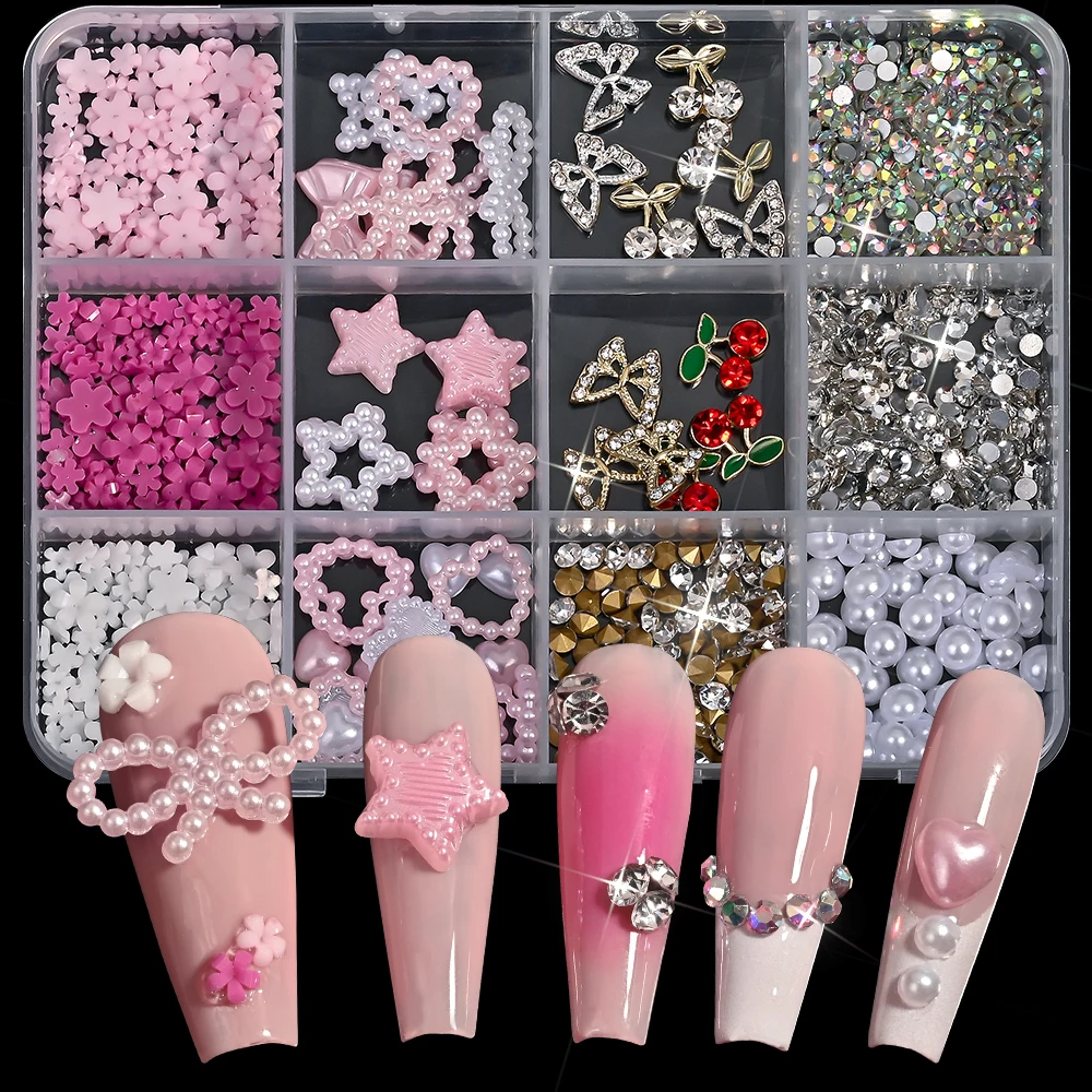 Set di 12 Decorazioni per Unghie Primavera/Estate con Fiori Rosa, Fiocchi, Farfalle, Ciliegie, Cuori, Perle e Strass