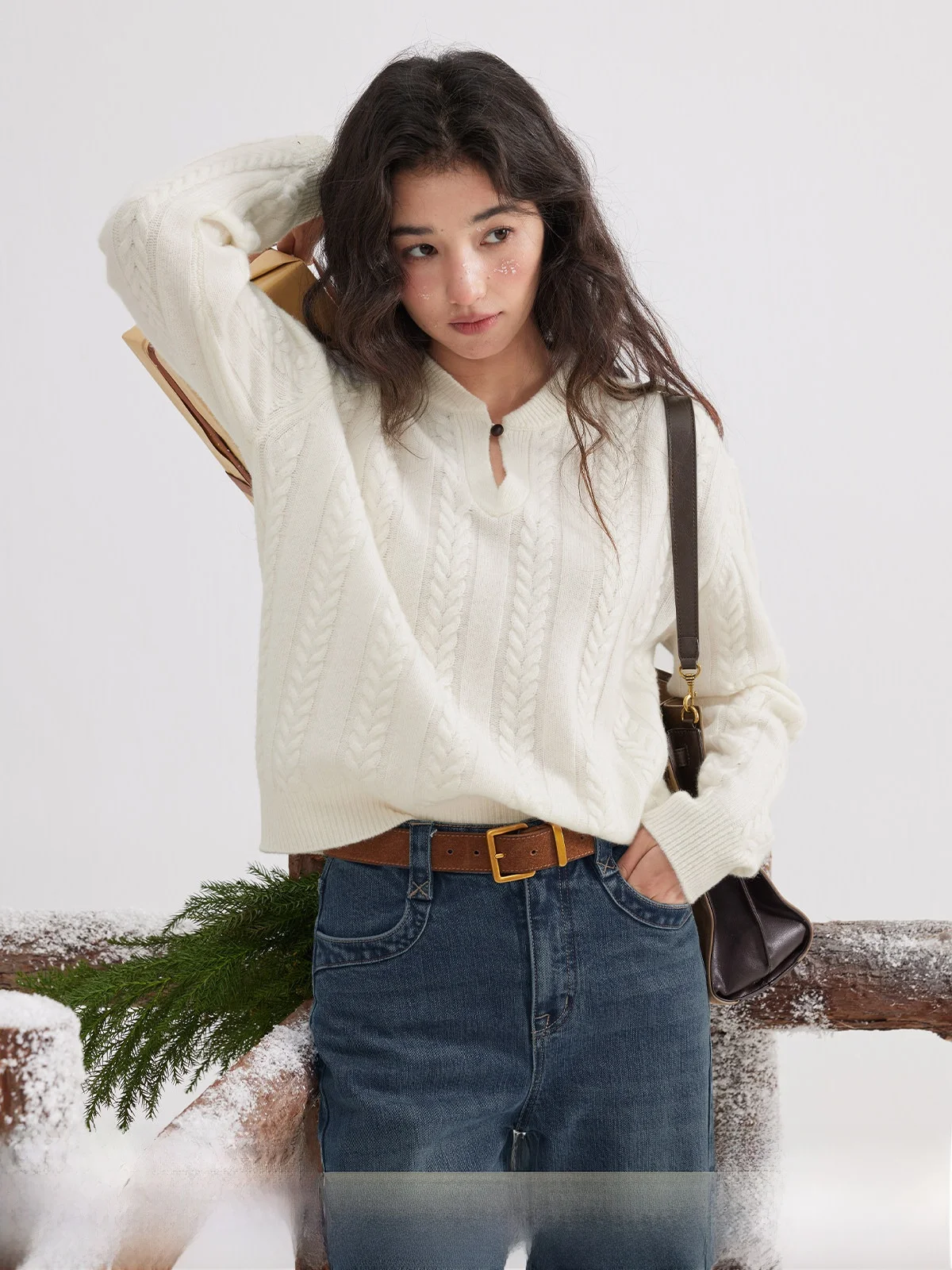 

Solighter Women's Knitted Sweater Winter Faion Button up Woolen Yarn Twist Flower Design Long Sve Crew Ne