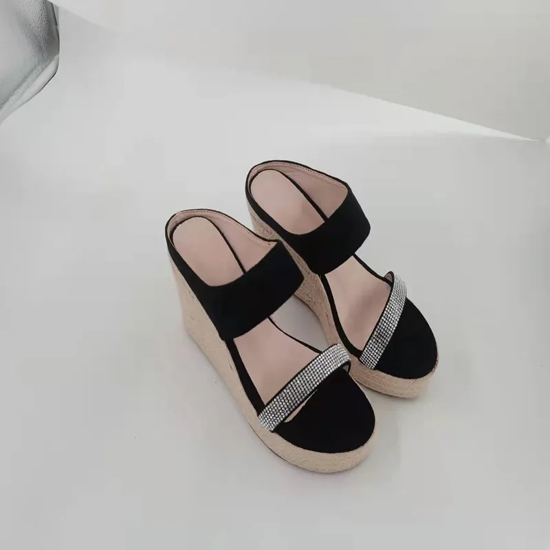 

Female Shoes Slippers Heels On A Wedge Glitter Slides Platform 2024 High Summer Jelly Crystal Scandals Female Shoes Slippers Wom