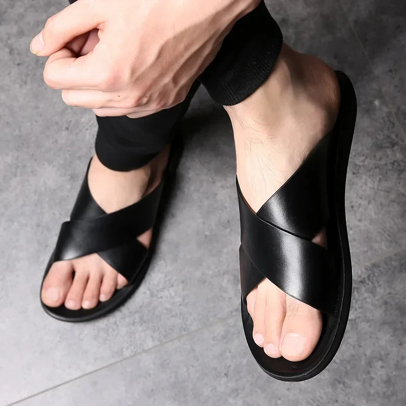 2024 New Designer Men Sandals Summer Fashion Genuine Leather Simple Vietnam Slipper Comfortable Cool Beach Shoes