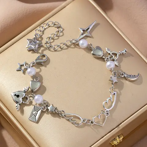 Edgy 크롬 날개 하트 비즈 참 팔찌, Y2K, 선물 아이디어, 트렌디 팔찌, 매력 팔찌, 귀여운 우정 팔찌 Best5 Edgy 크롬 날개 하트 비즈 참 팔찌, Y2K, 선물 아이디어, 트렌디 팔찌, 매력 팔찌, 귀여운 우정 팔찌 Best5