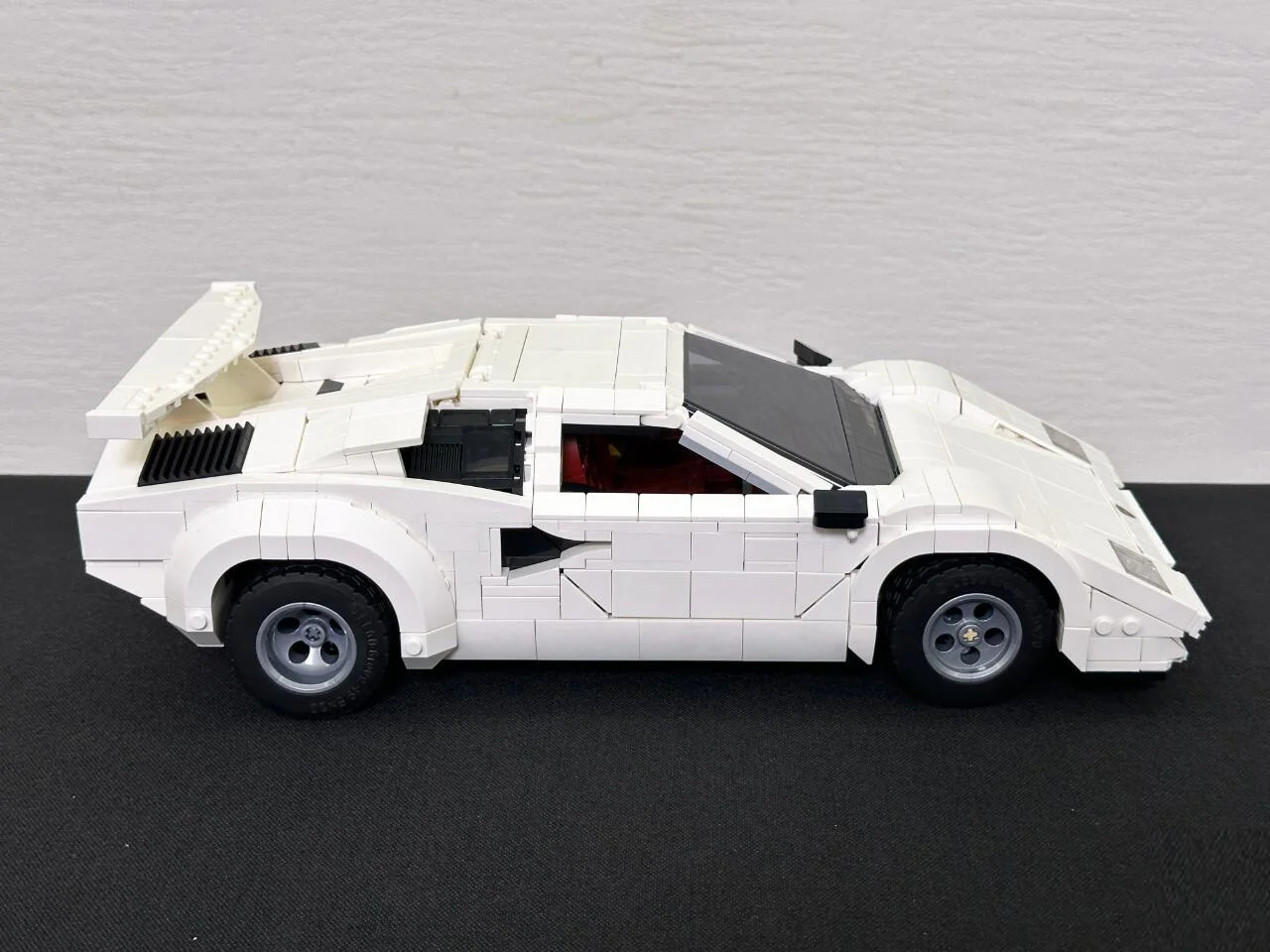 

Конструктор 10337 Countach 5000, 1506 деталей, модель суперкара, классическая коллекция, игрушки-машинки для детей, подарок для мальчика