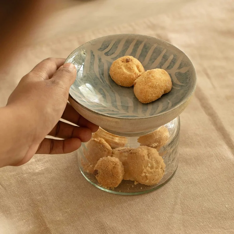 تصميم غطاء مطبخ مثالي زجاجي أنيق ومتين، جرة صامولة زجاجية أنيقة مع غطاء على شكل وعاء خشبي - تخزين أنيق f