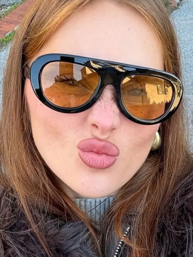 Y2K ريترو جولة النظارات الشمسية الصغيرة العصرية ليوبارد طباعة نظارات خمر للجنسين نظارات للنساء الرجال جريئة الإكسسوارات