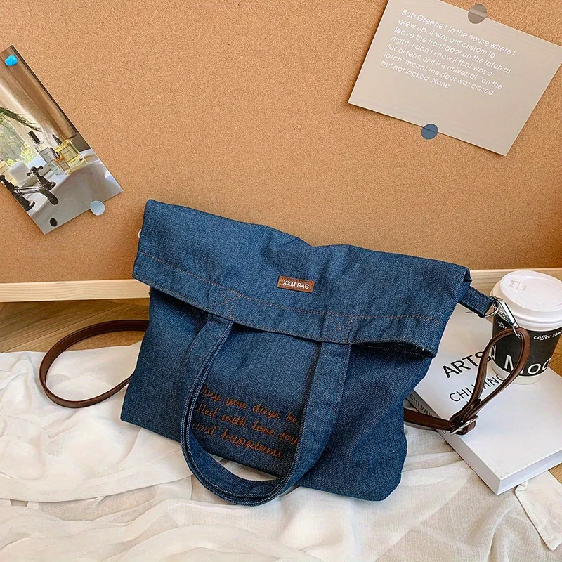 Sac fourre-tout en denim chic, sac à main polyvalent, sac à bandoulière avec sangle d'appoint en cuir, parfait pour les tenues quotidiennes décontractées pour femmes