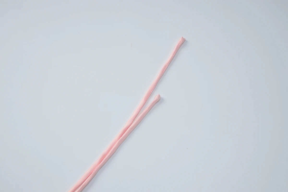 Hugcitar Modisches Neckholder-Top mit Schnürung, Rückenfreies, Unregelmäßiges, Einfarbiges, Sexy Crop-Top für Damen, Niedliche Kleidung für Strand, Urlaub und Party – Detail 10