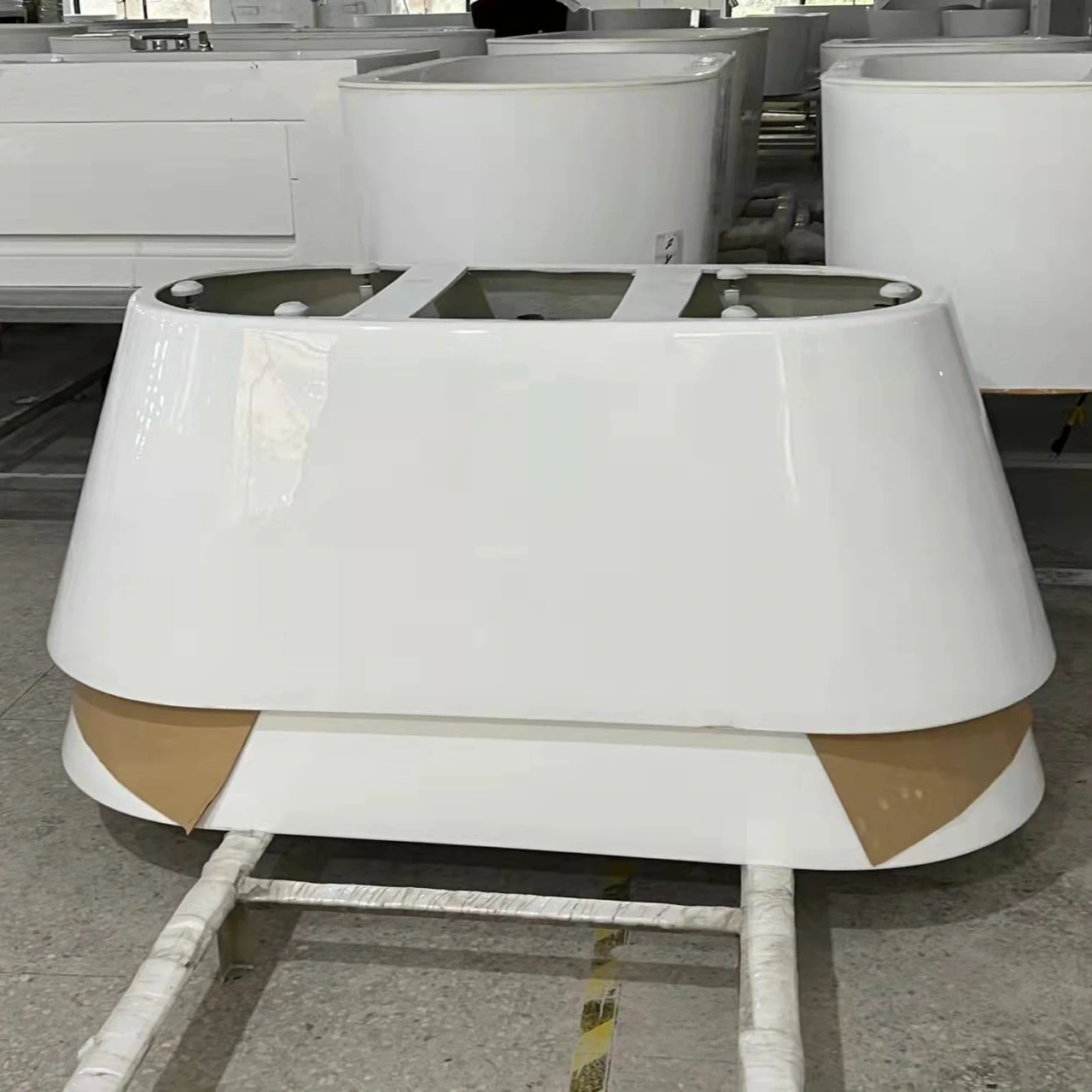 

CUPC Approved Acrylic Freestanding Bathtub Hot Sale Stocked Packing Portable Bathtubs 1700 MM Modern Shape Bathroom Tubs