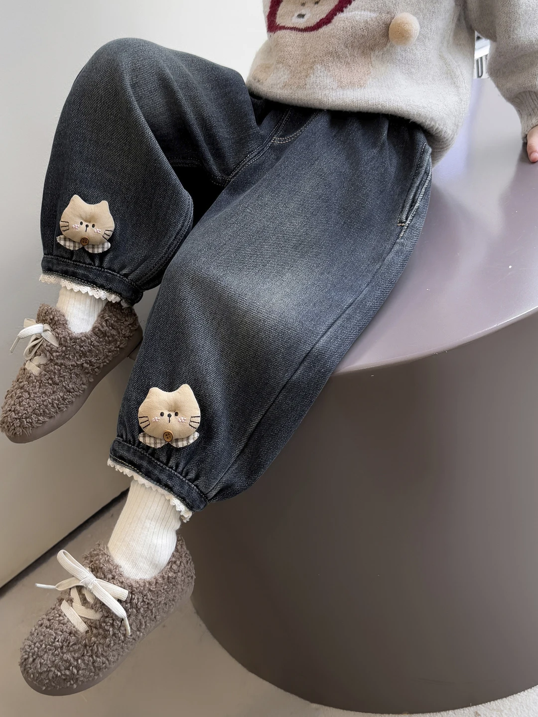 

Детские джинсы для девочек с мультяшным принтом, на флисовой подкладке, зимние, с высокой талией, прямые, повседневные, спортивные, фасона «фонарики»