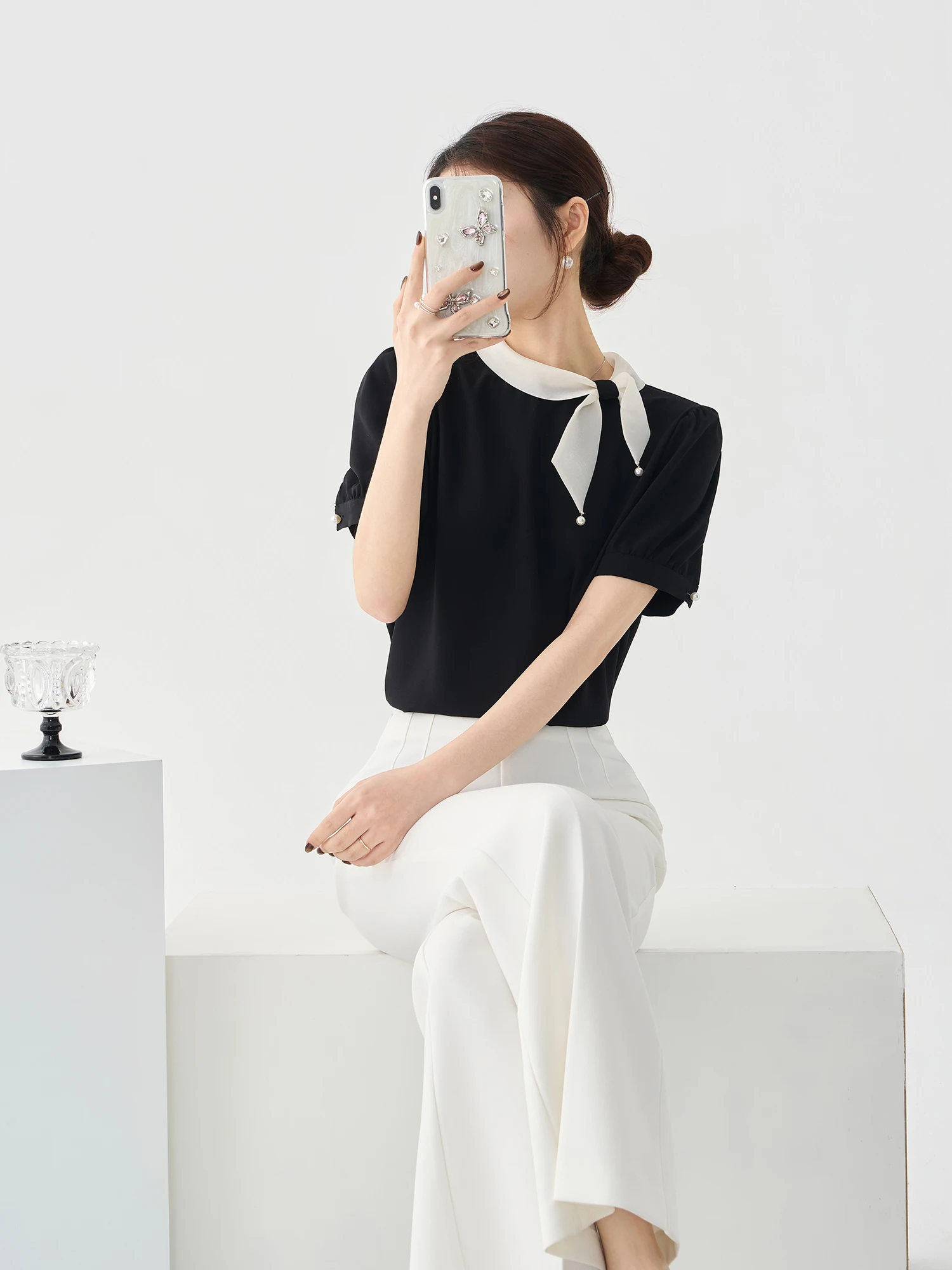 

Женская блузка во французском стиле с коротким рукавом, жемчужными подвесками и узлом, профессиональный дизайн для офиса, приятная к телу, модель B