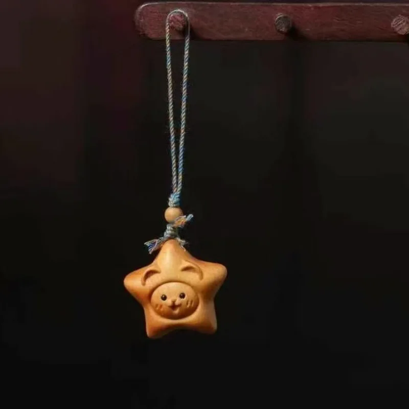 

Cliff Cypress Carving Stars Statue Miniature Phone Chain Pendant DIY Accessories Wooden Figurine Crafts Holiday gifts