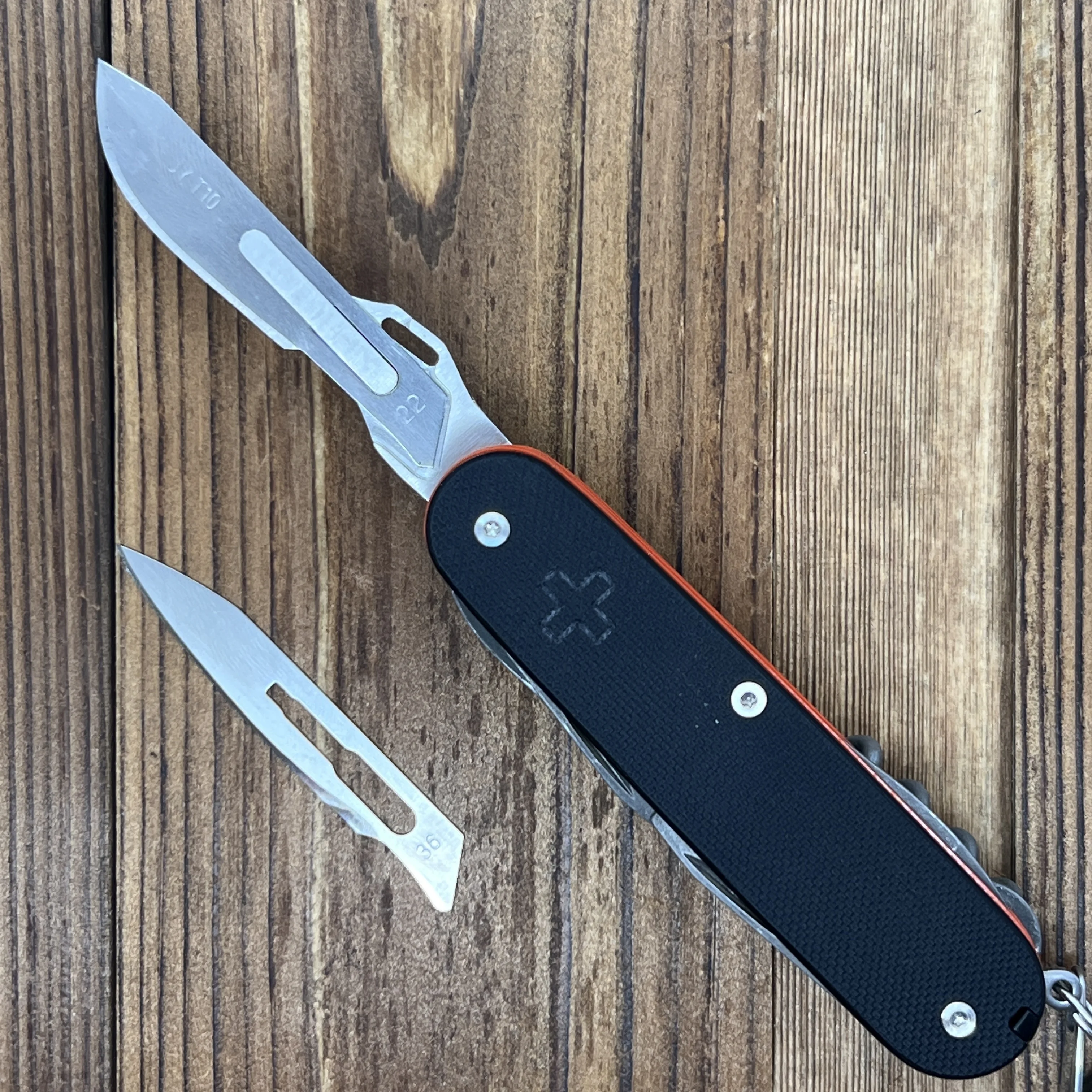 1 Juego de mango de bisturí con orificio para el pulgar y hoja quirúrgica # 36 # 22 para cuchillo suizo Victorinox de 91mm, accesorios MOD DIY