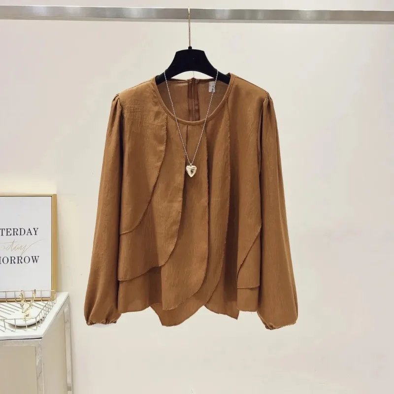 

White Crew Neck Long Sleeve Blouse Loose Fit Twist Hem Casual Lightweight Top