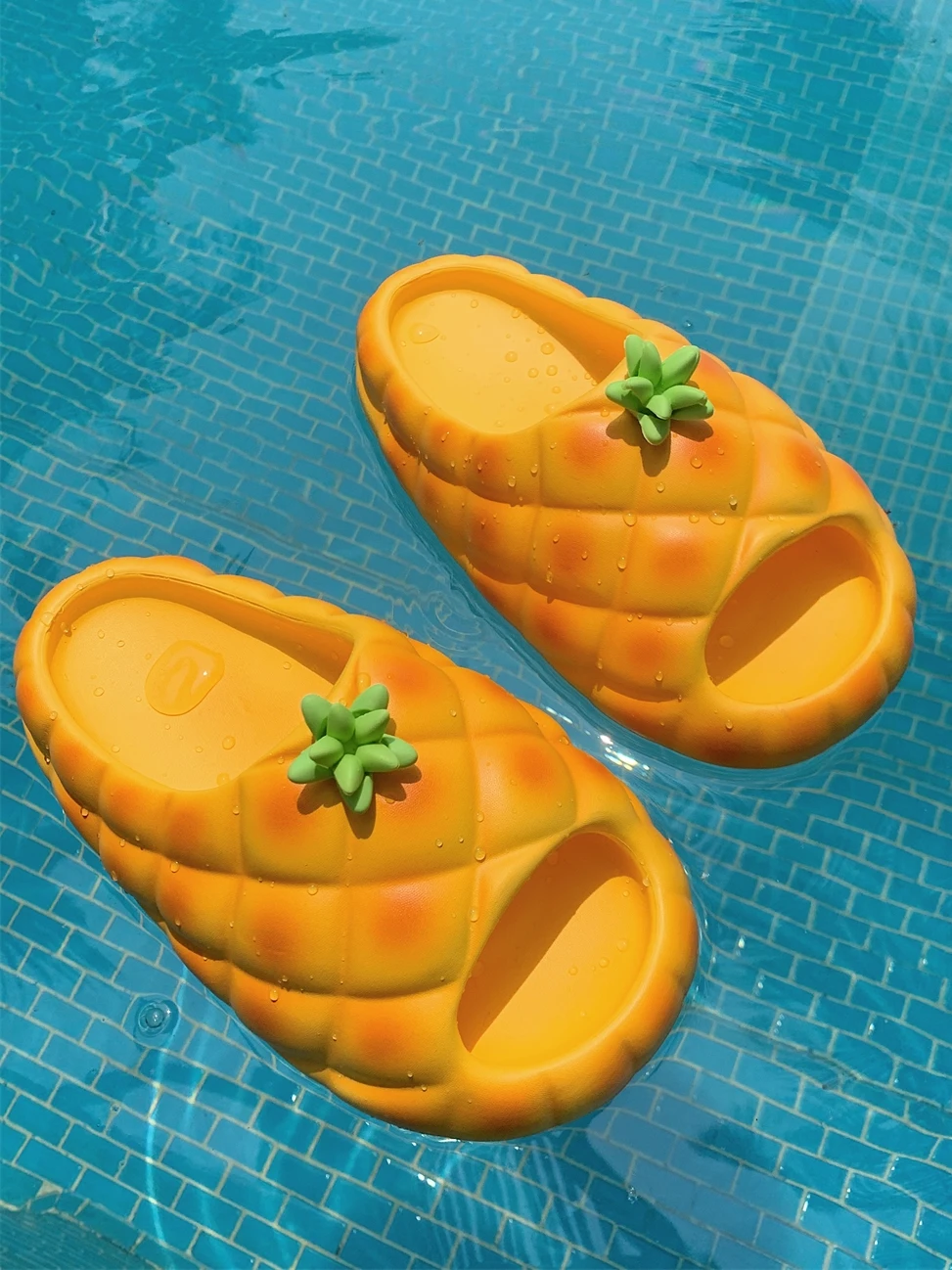 Cute Pineapple Slippers Couple Cute And Fun Beach Shoes For Men And Women Summer Thick Sole Anti Slip Slippers