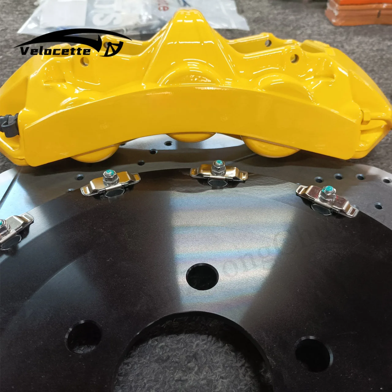 Perforated Brake Discs Yellow Accents Any logo GT6 GT4 Front Rear Caliper Kit for Ferrari VW MK7CC  E46 F30 E92 Supra A91