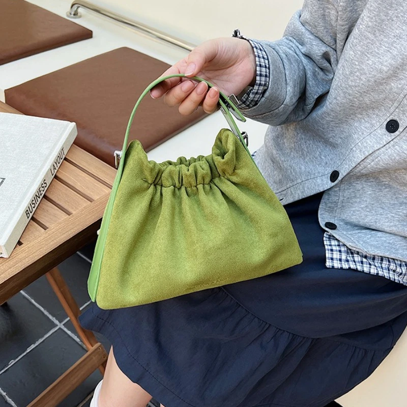 

Trendy Crossbody Bag for Women Shoulder Bags Fashionable Bucket Bag for Women Simple Casual Purse and Handbags Designer Bag Sac