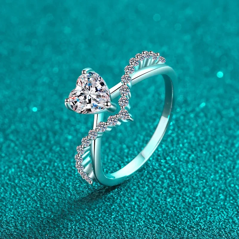 18K Gold Inlaid Meson, Niche Personality, Single Love, 1-carat Moissanite Pt950 Platinum Fashionable and Simple Ring