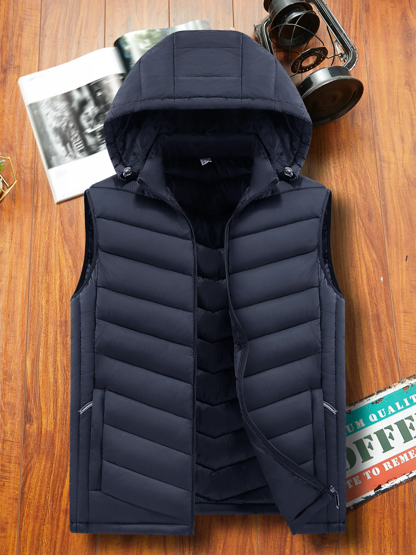 

Мужской жилет ветрозащитный уличный новый стиль мужская одежда съемная кепка сэндвич с хлопком для тепла мужской легкий промышленный жилет