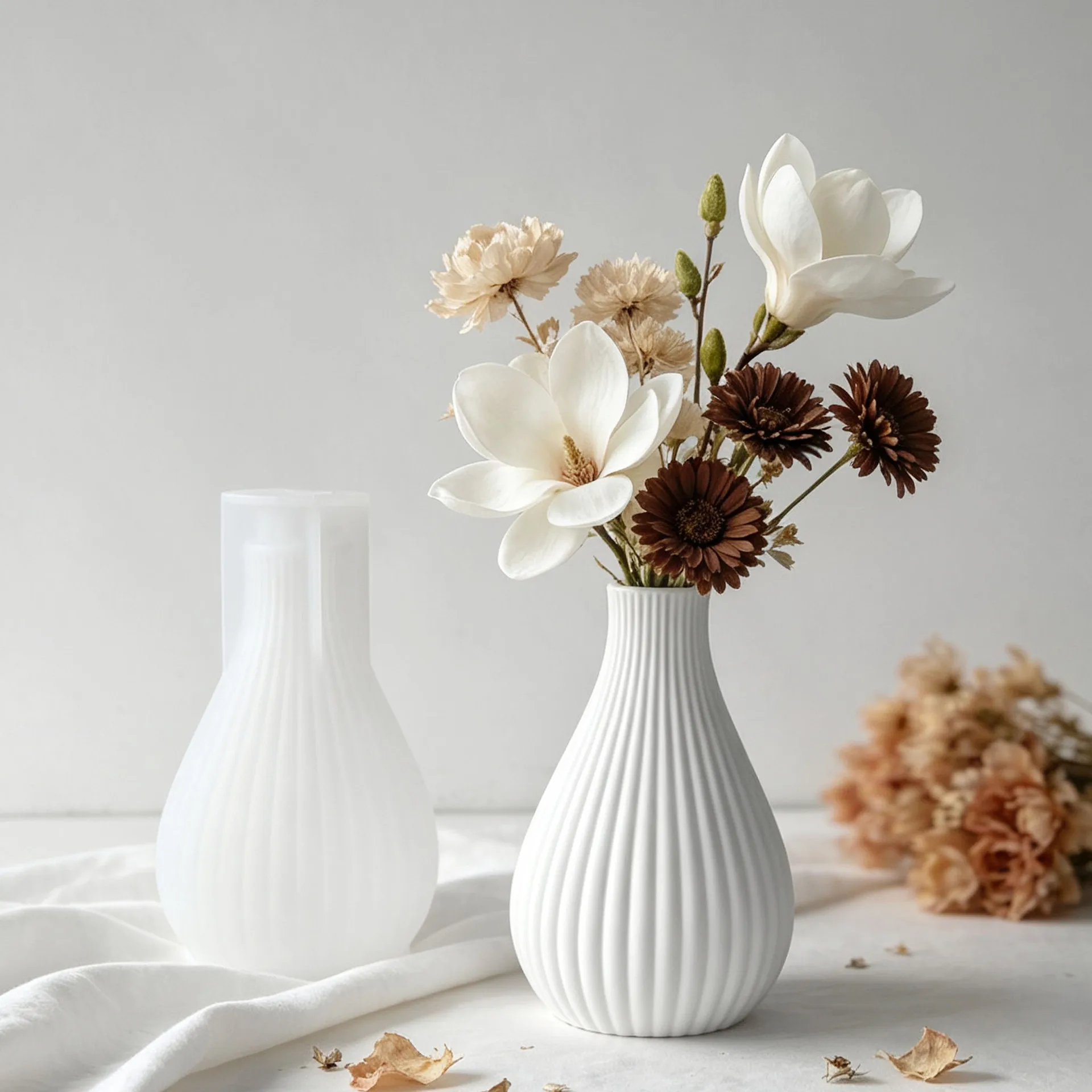 DIY Vase for Flower Arrangement Silicone Molds Stripes Oval Vase for Dried Flower Mold Desktop Decor Plaster Casting Craft Mould