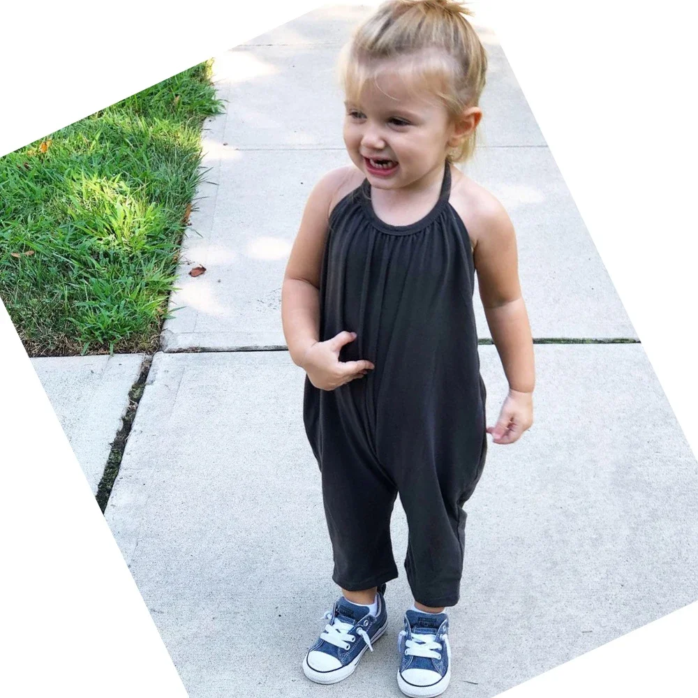 2025 طفل الفتيات الصيف بذلة ملابس الاطفال الطفل الصلبة القطن أبلى ارتداءها الأطفال سراويلي حريمي حزام Backle قطعة واحدة