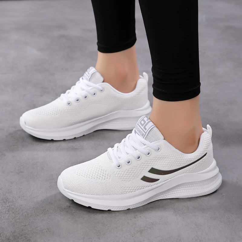 Fashion Mesh Breathable Running Shoes Women Flying Weaving Lightweight Casual Sneakers Ladies Fitness Soft Non-Slip Jogging Shoe