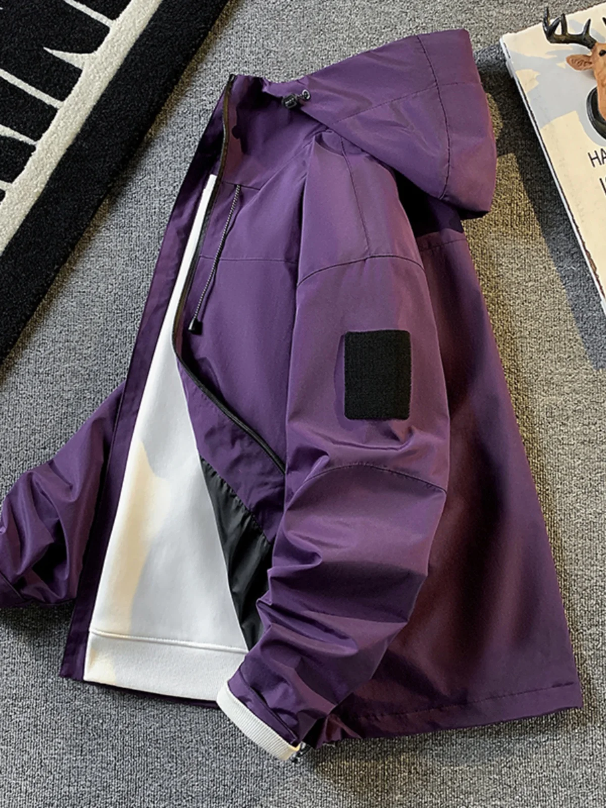 

Ветровка для активного отдыха, свободная повседневная куртка с капюшоном на молнии, весенне-осенняя парная ветровка укороченной длины, цветная