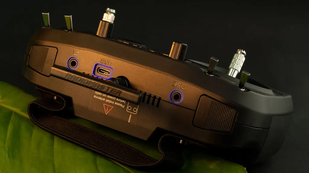 RadioMaster Boxer Funkfernsteuerung (M2) CC2500 / 4in1 / ELRS Dual-Band Dual 1W Gemini Xrossband ExpressLRS Sender – Detail 15